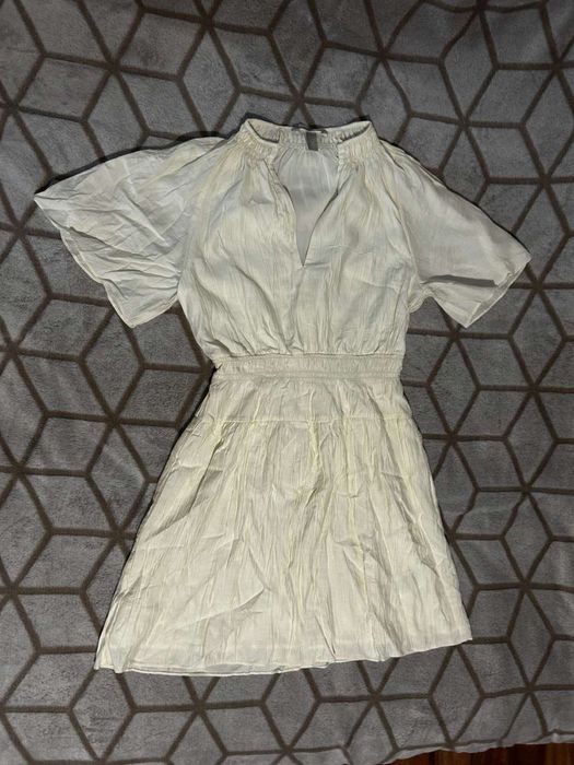 Лятна рокля за ежедневие HM