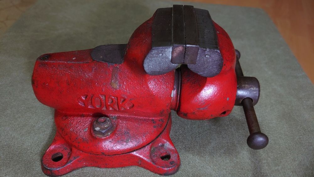 Menghina YORK 60 - Wilton Baby Bullet Vise