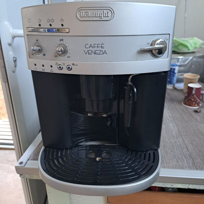 Кафе автомат Делонги с. Труд • OLX.bg