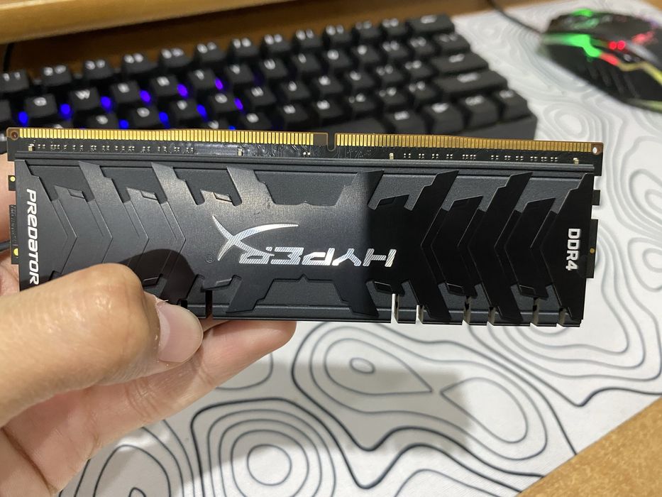 HyperX DDR4 16GB продам использовался 1 раз для теста