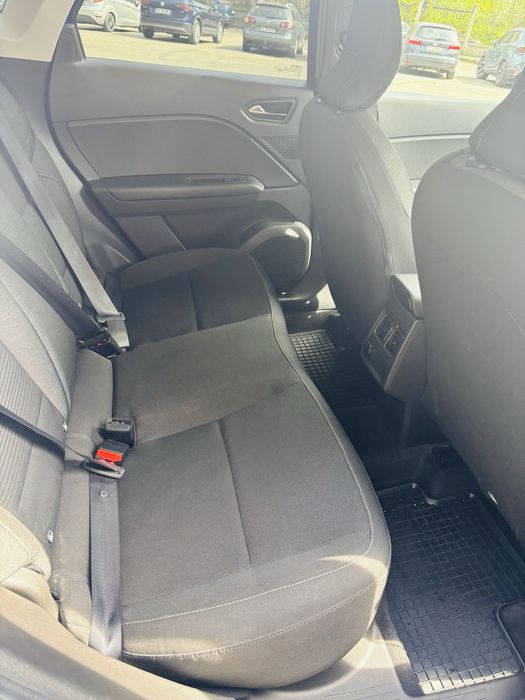 Renault Captur 1.6 Hibrid 145cp