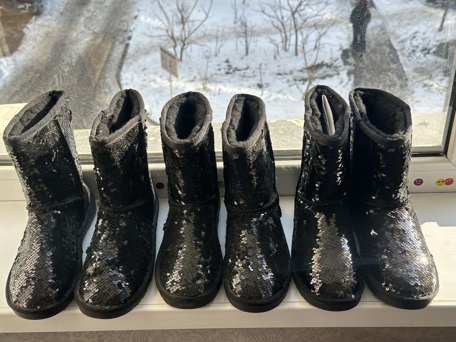 Продам угги новые