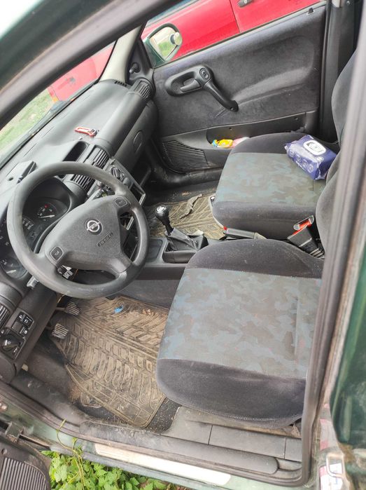 Опел Корса Б 1.2 16V за части