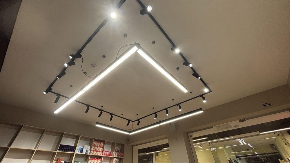 Офисное минималистичное LED-освещение (трековая система)
