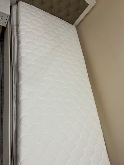 Детско легло за момиче(плюс матраците)