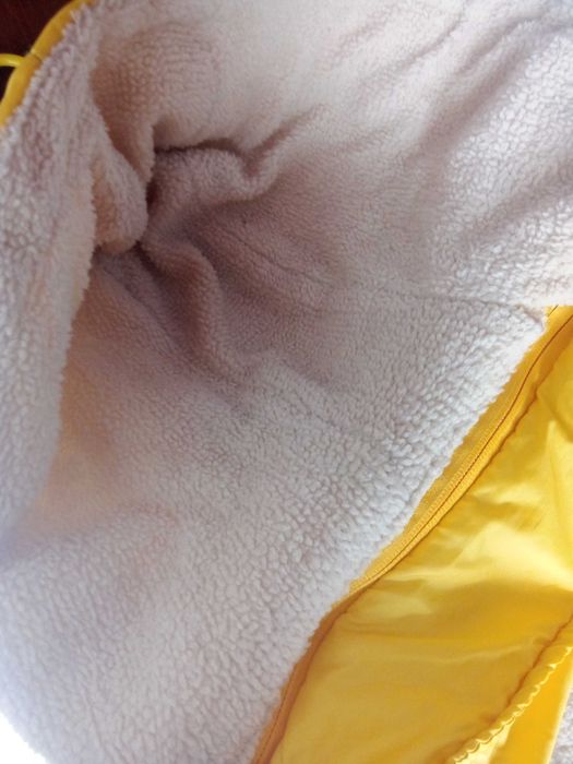 Яке момче 5-6 г.- 6 евро.