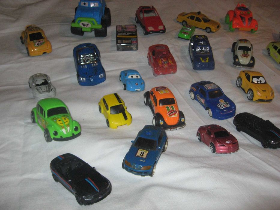 играчки  РАЗНИ -26бр.