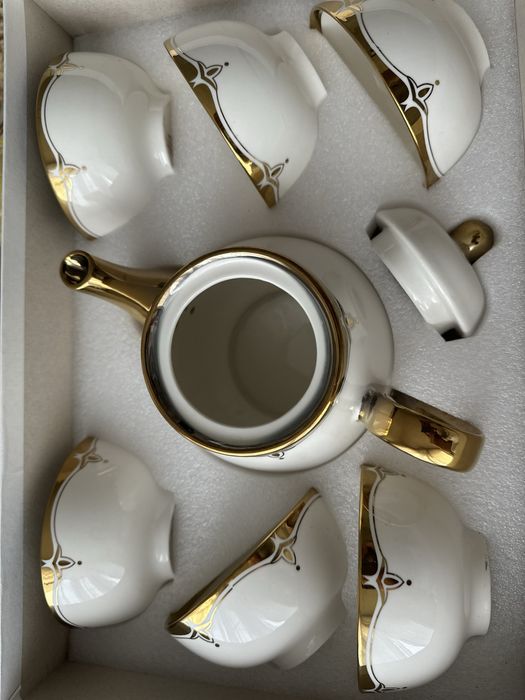 Продается чайный сервиз