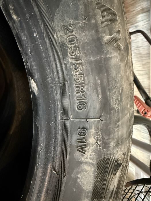 Продам шыны 205/55/16