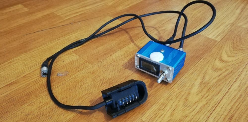 Vanzare Kit alimentare extern - Charger AudioRoot + 3 baterii + acces