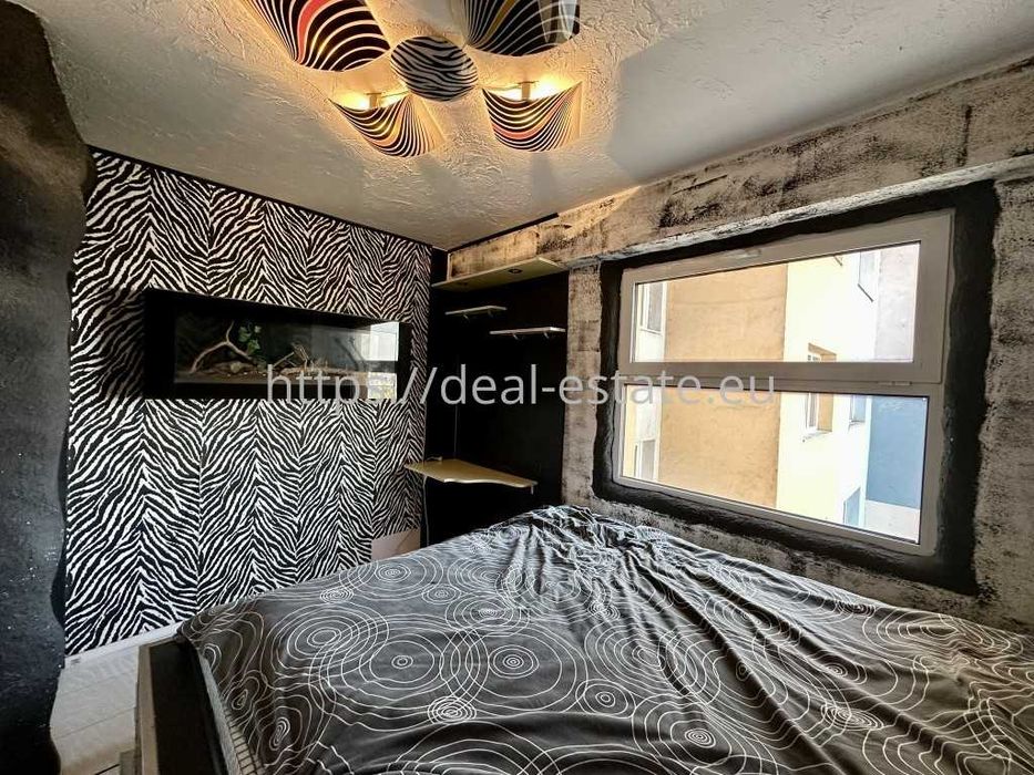 Продава се Тристаен апартамент в Благоевград, Широк център - 78 кв.м за 850 €/кв.м - Снимка #1