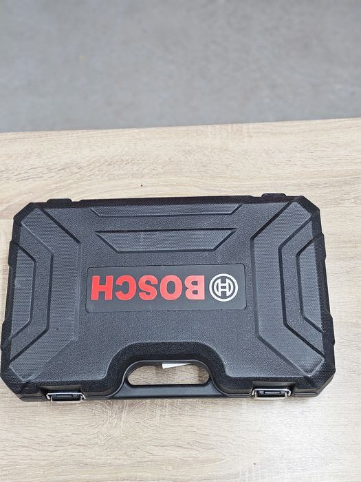 Продам новый перфоратор Bosch