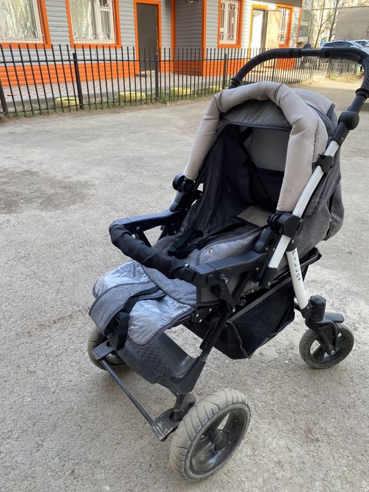 Продам коляску детскую
