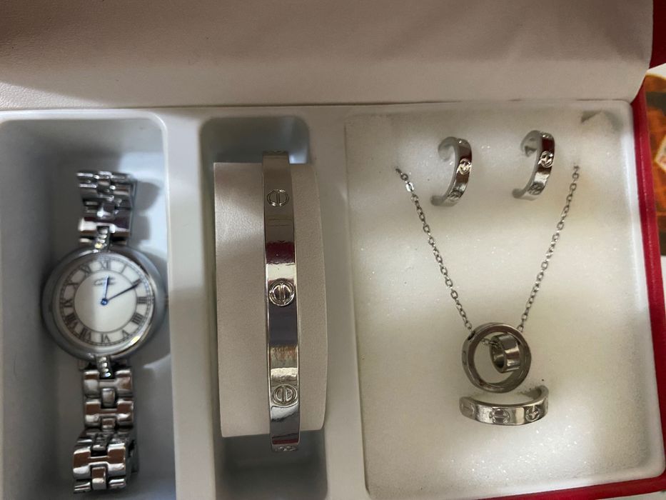 Комплек аксесоари