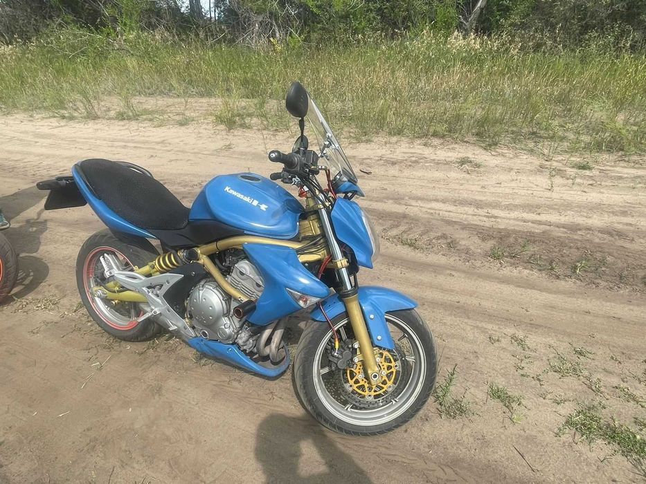 Продам Kawasaki ER6N 650 кубов ДВС