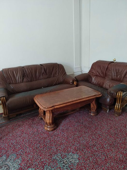 Продается кожаный диван кресло