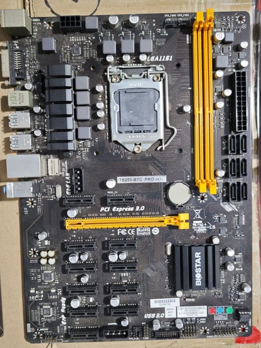 Материнская плата