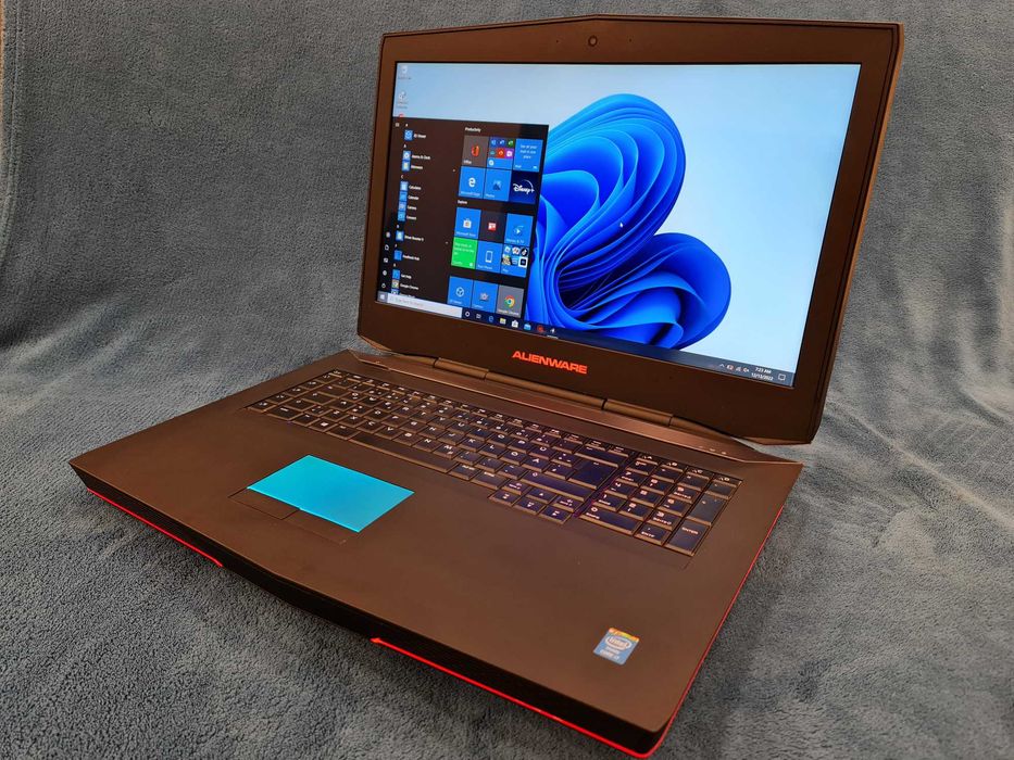 Laptop gaming ALIENWARE model rar ,intel core i7 , 18,4 inch, 2X nvidia