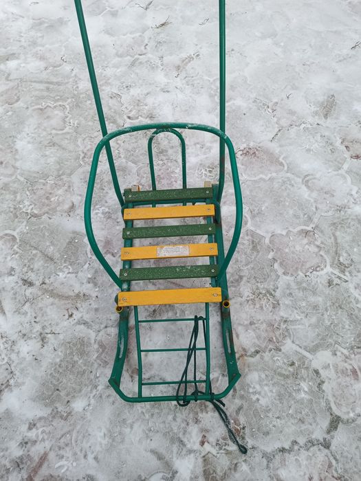 Санки с колёсиками