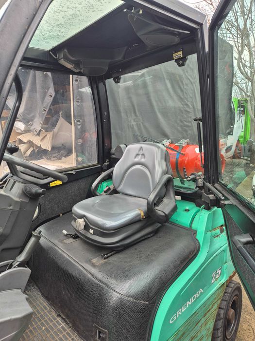 Мотокар газокар Мицубиши 2.5тона  motokаrgazokar