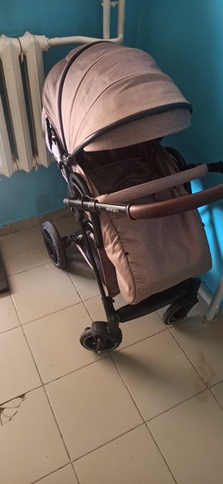 Продам детскую коляску