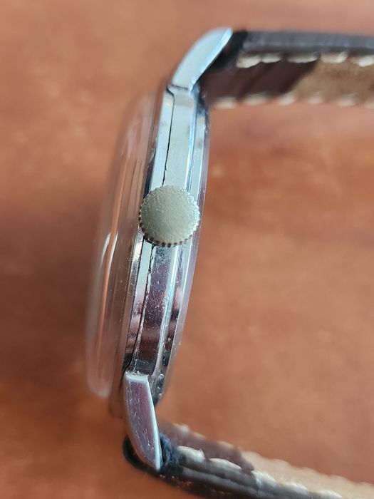 Ceas mecanic barbatesc Omega Geneve.