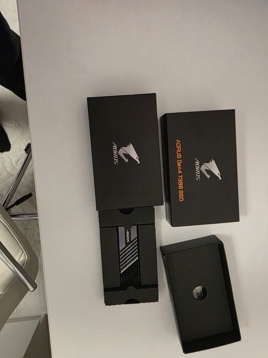 SSD Gigabyte AORUS 7300, 2TB NVMe PCIe 4.0 (7300MB/s) - Ideal PS5 / PC