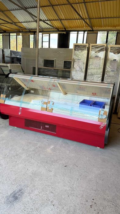 Vitrină refrigerare RG05 cu depozitare