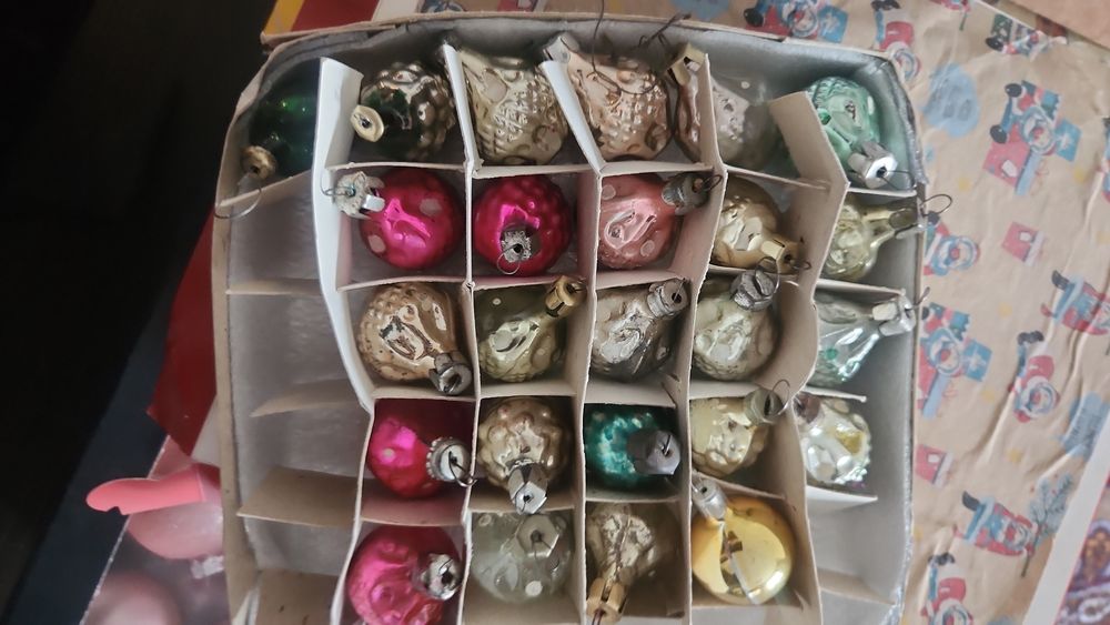 Новогодние игрушки