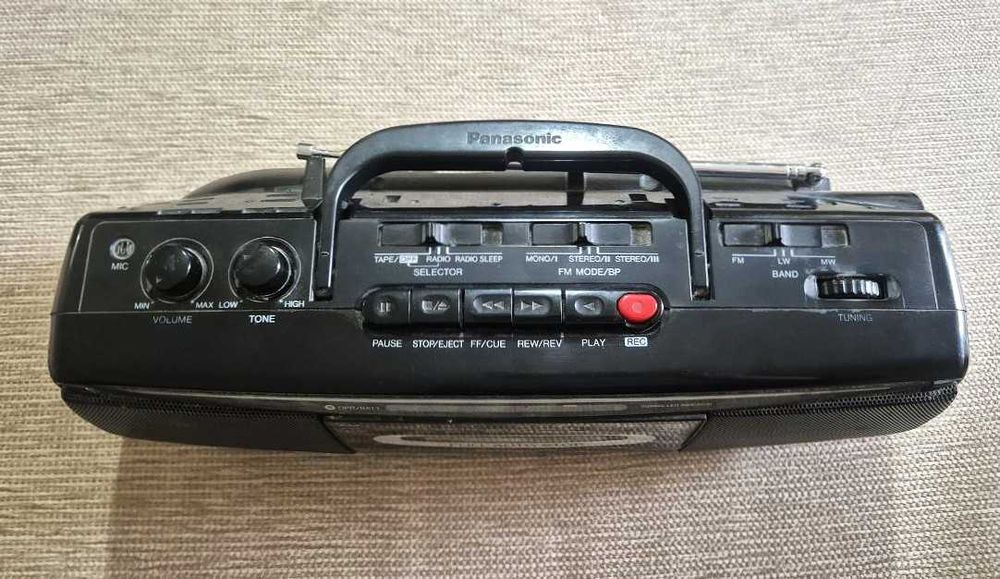Магнитофон Panasonic RX-FS22
