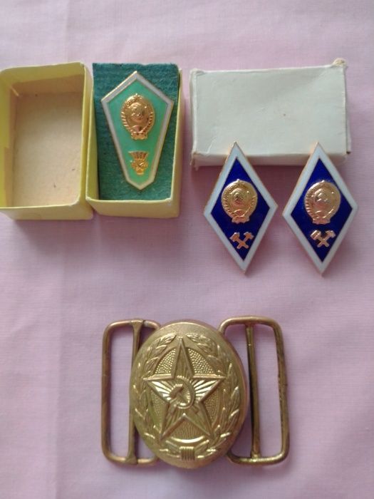 Продам значки СССР