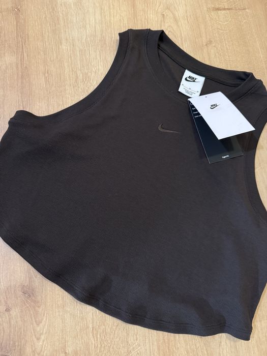 Nike кроп топ рипс и клин в кафяво