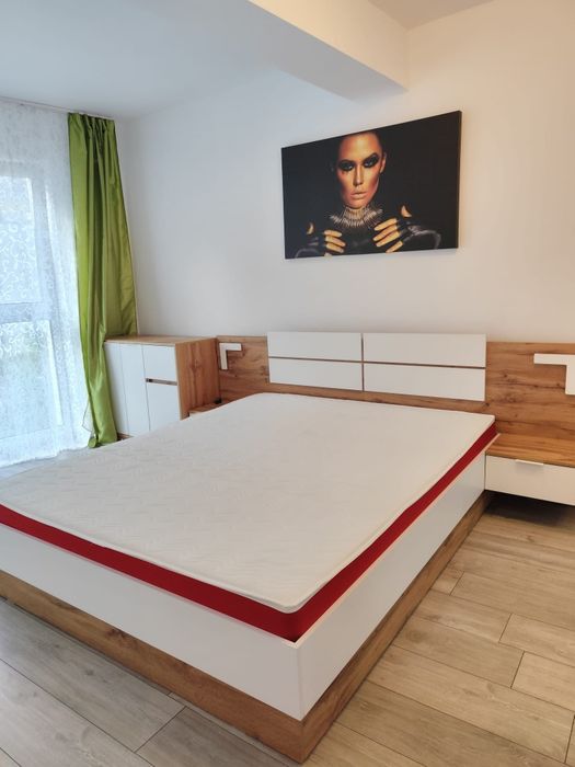 Închiriez apartament cu două camere in Cluj.