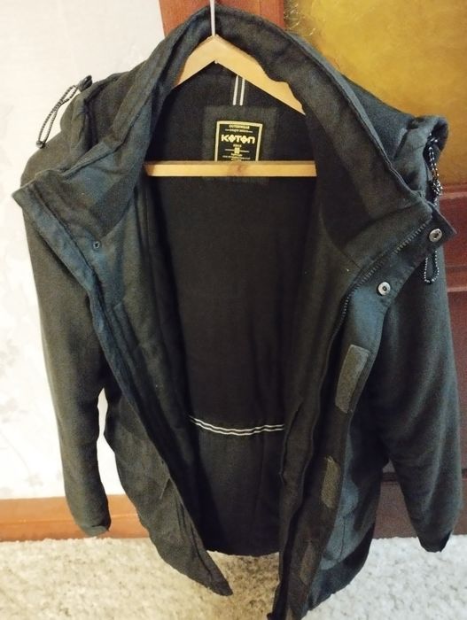 Продам куртки на подростка