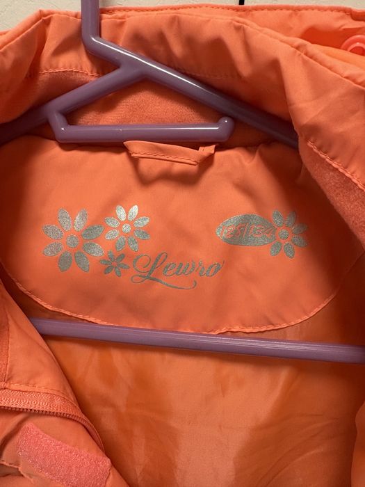 Блузи и златисто зимно ватирано яке 134