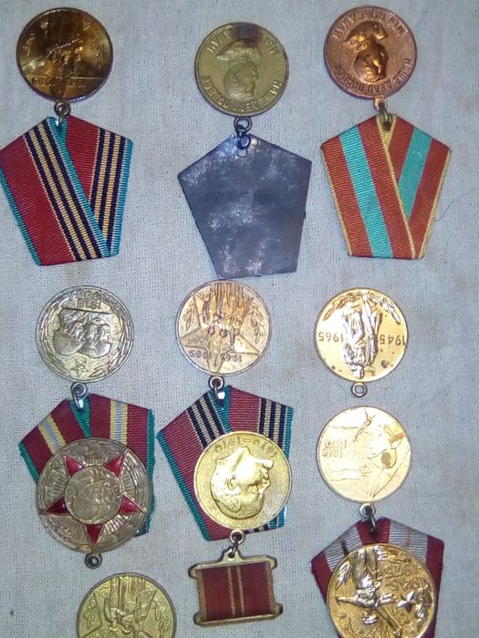 Медали подвески значки