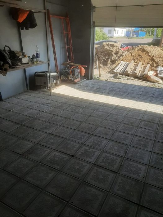 Продаётся участок с гаражом