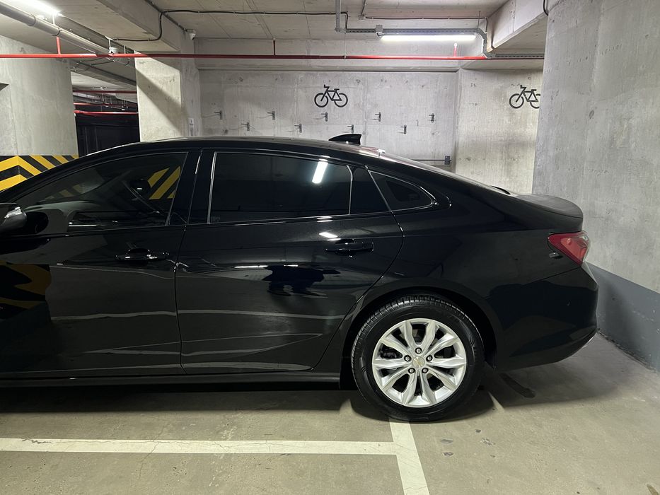 Malibu xl   Holati tiniq zor qarab haydaganman