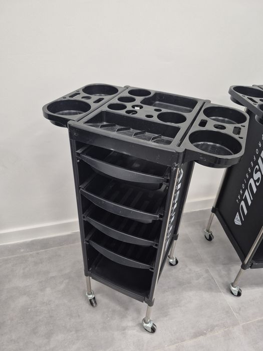 Помощники продаётся