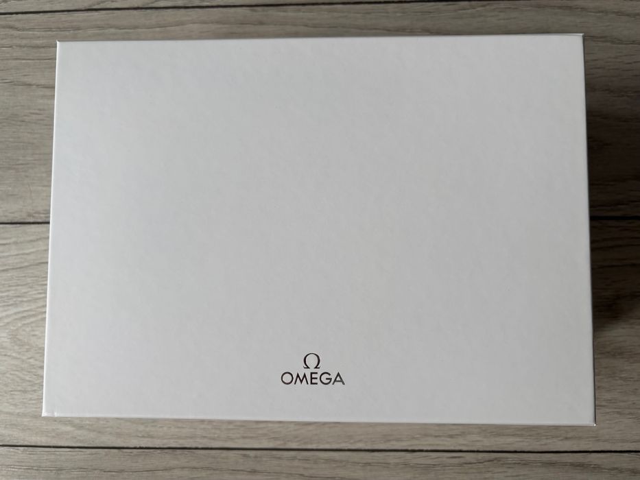 Cutie ceas Omega