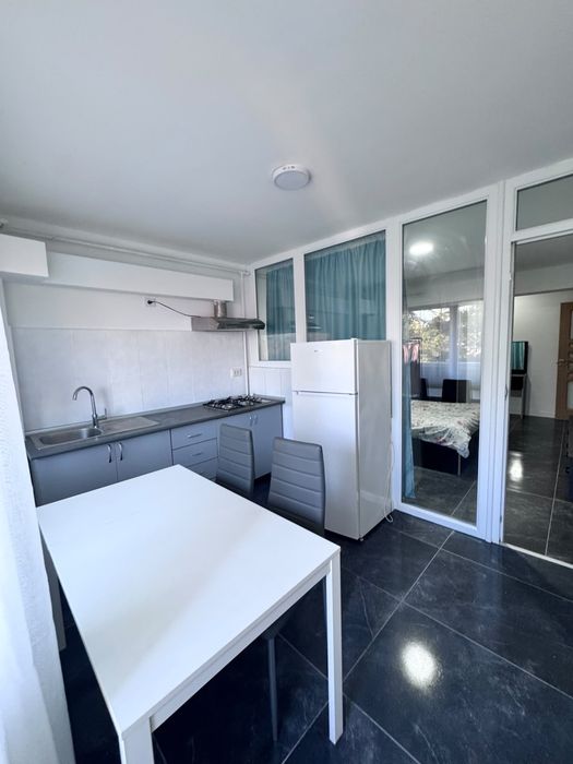 Proprietar ofer spre inchiriere garsoniera ultra central