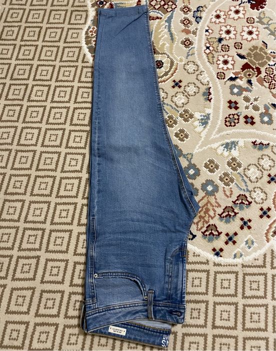 Джинсовые брюки в отличном состояние