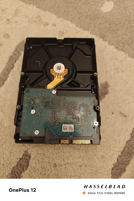 Продам жесткий диск (2 штуки)