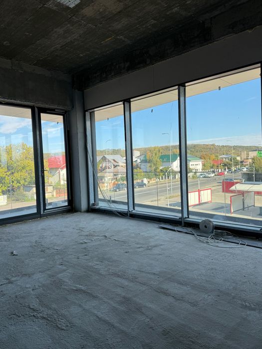 De inchiriat spatiu comercial