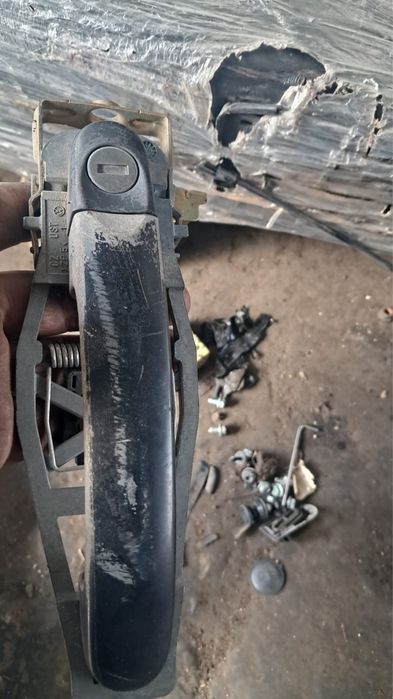 Замок двери транспортер т5