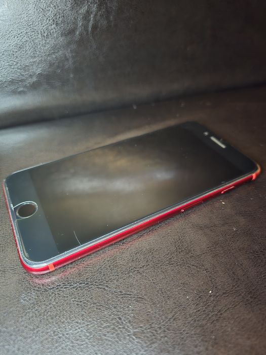 Apple iPhone 8 Plus 64GB  RED Funcțional