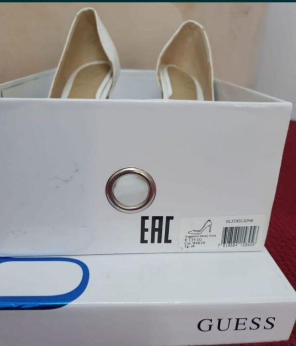 Pantofi Guess 35