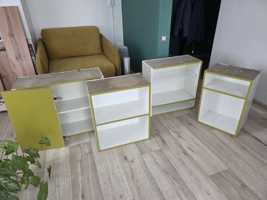 Отдам кухонные шкафчики