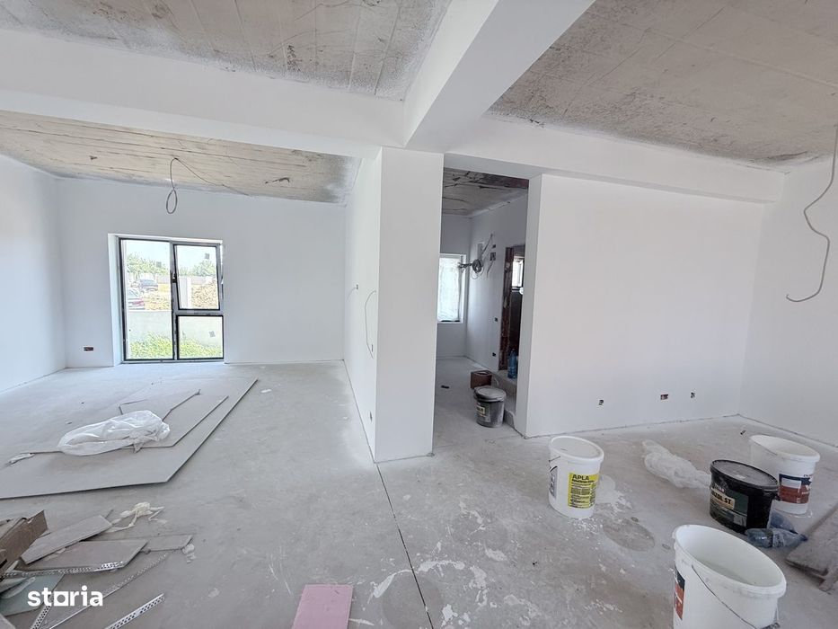Duplex deosebit, 5 camere, curte generoasa, zona Safirului-Gladiolelor