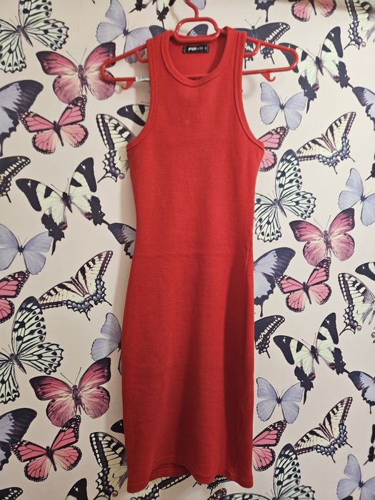 Rochie mulată roșie